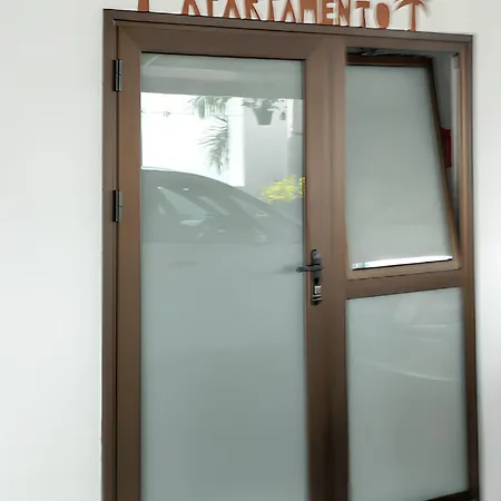 아파트 With Stunning Views In 50 M² + Close To The Sea 기마르